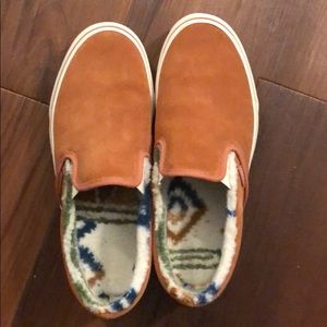 Vans sherpa slip on